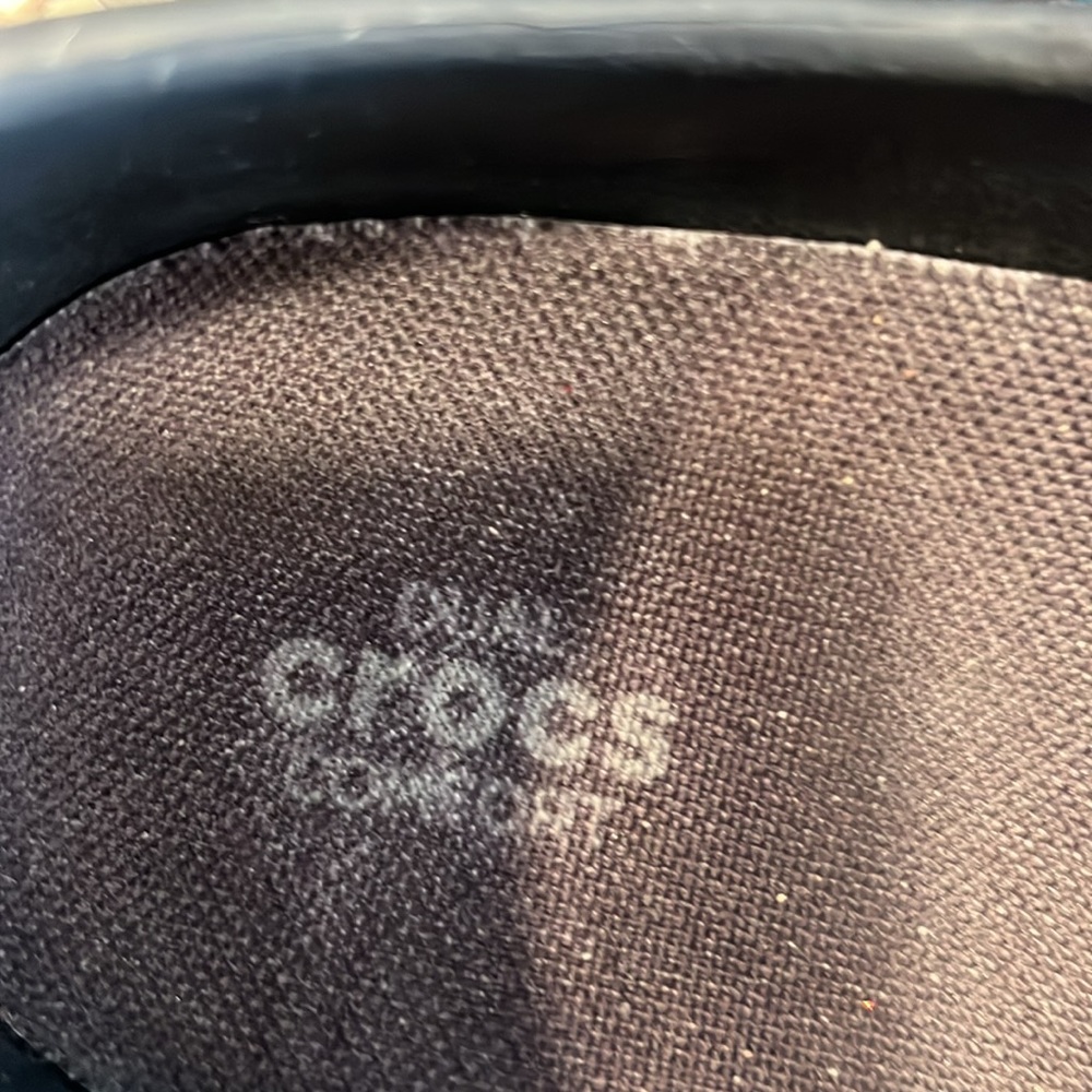 Crocs Dual Comfort Black Floral Clogs Women’s Size 7 EUC - Picture 3 of 6